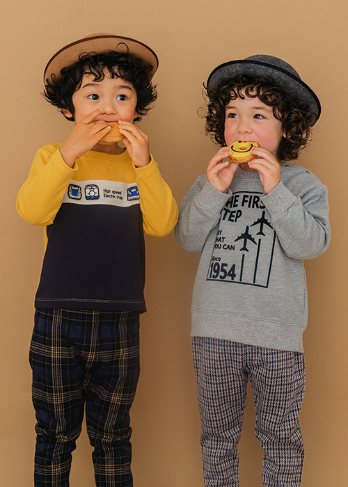 2023AW 女の子 LOOKBOOK メイン写真