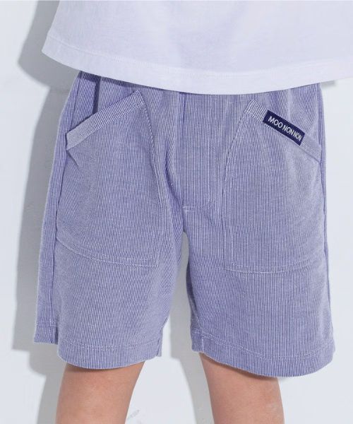 ストライプ柄　ハーフパンツ モデル着用イメージ（ブルー）