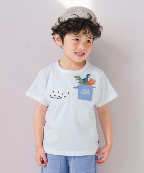 恐竜 刺繍 ポケット Tシャツ モデル着用イメージ（ホフホワイト）