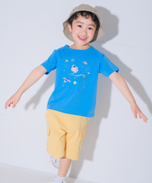 綿100％ 宇宙 刺繍 半袖 Tシャツ モデル着用イメージ（ブルー）