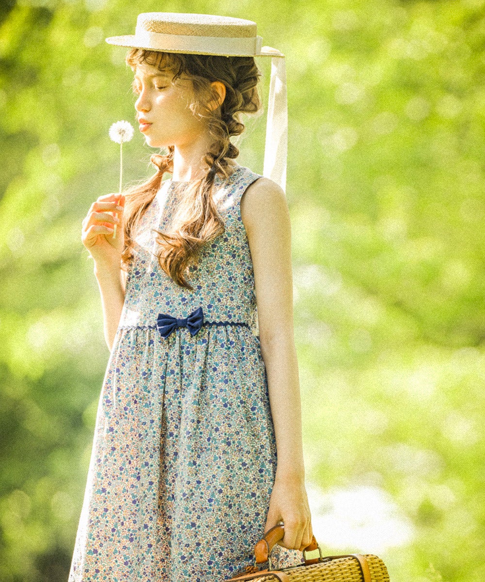 ベビー服 女の子 発表会　結婚式 日本製綿100％小花柄リボン付きギャザー ブルー(61) モデル画像2