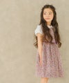 ベビー服 女の子 発表会　結婚式 日本製綿100％小花柄リボン付きギャザー パープル(91) モデル画像アップ