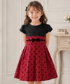 子供服 女の子 日本製ドット柄切り替えリボン付きプリーツ風ワンピース レッド(03) モデル画像アップ