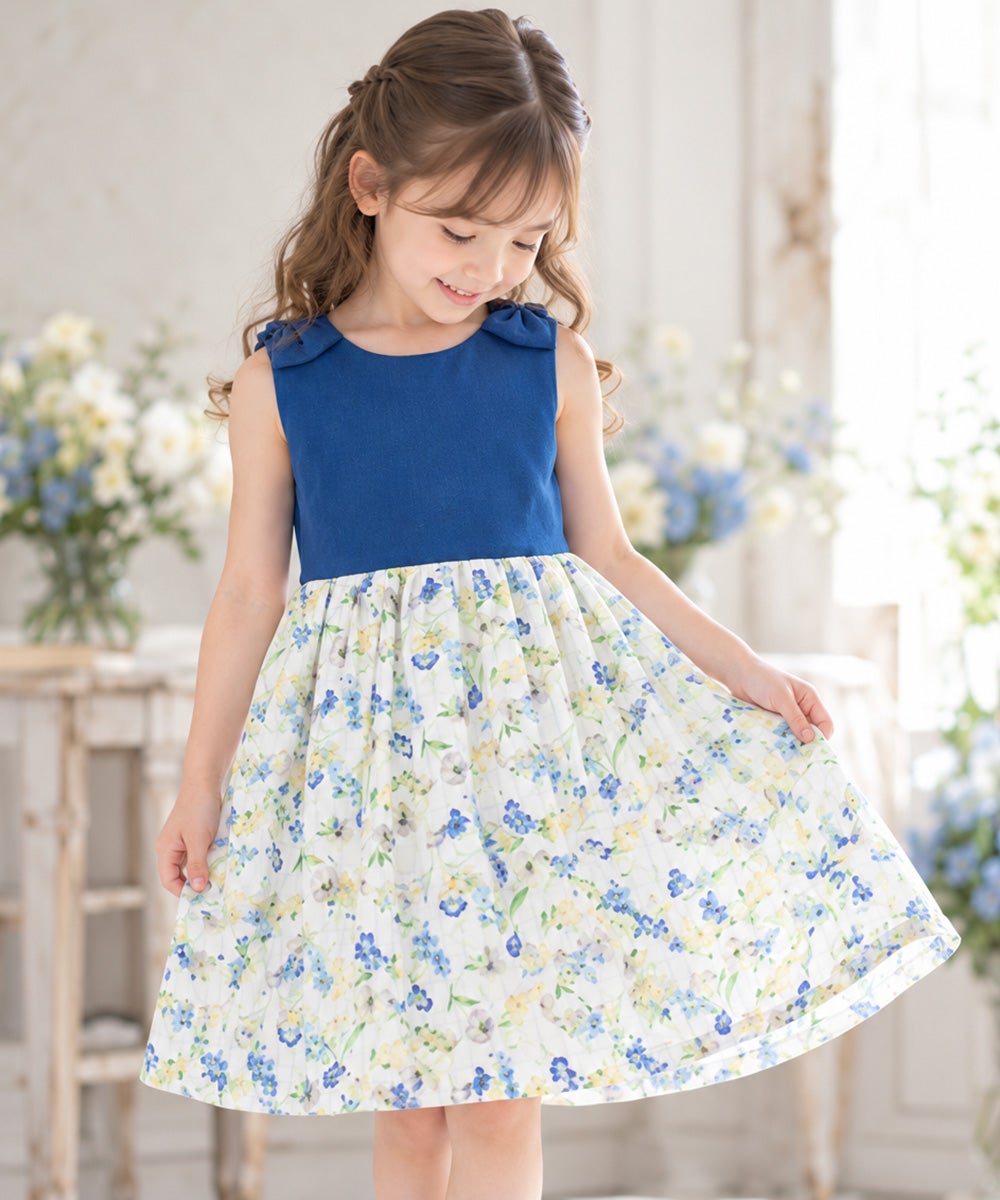 子供服 女の子 日本製花柄リボン＆裏地つきギャザーワンピース ブルー(61) モデル画像3