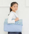 子供服 女の子 花柄フリルリボン付きトートバッグ ブルー(61) モデル画像2