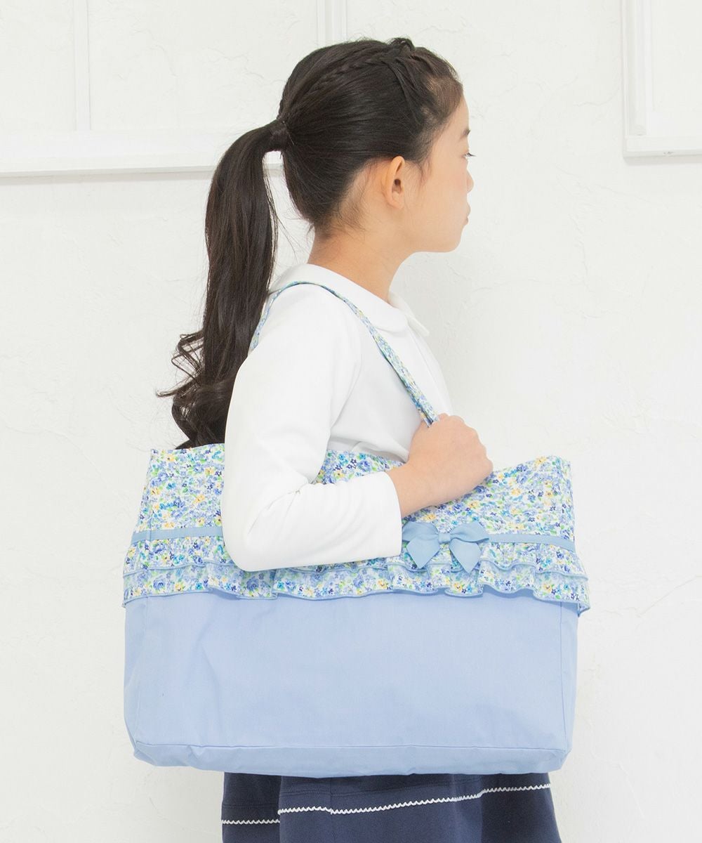 子供服 女の子 花柄フリルリボン付きトートバッグ ブルー(61) モデル画像3