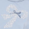 子供服 女の子 綿100％お花プリントリボンモチーフ付きTシャツ ブルー(61) デザインポイント1