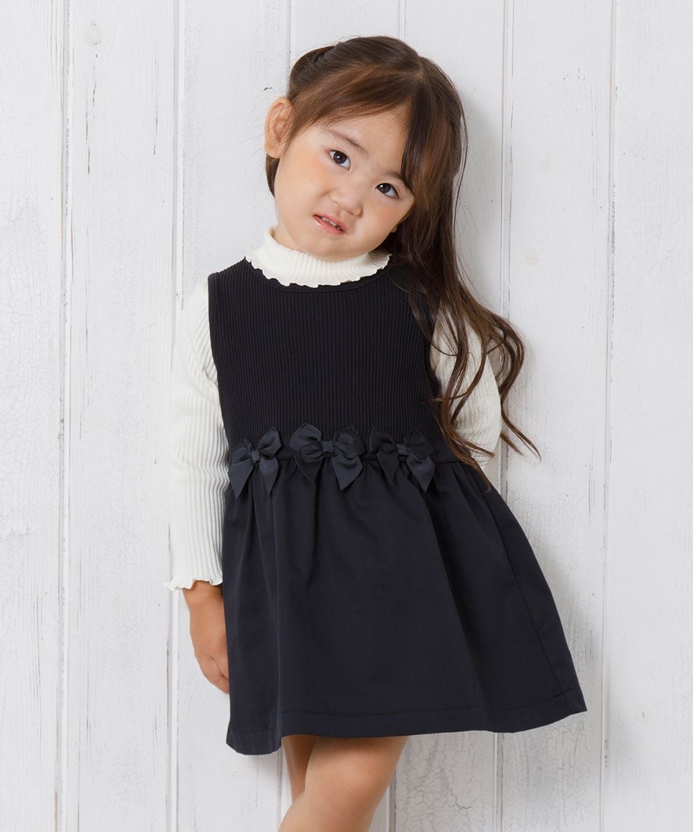 ベビー服 女の子 リボン付きギャザー異素材切り替えドッキングワンピース ブラック(00) モデル画像2