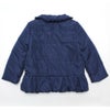 子供服 女の子 ジュニアサイズリボン付きフリル襟ジップアップあったか中綿コート ネイビー(06) 背面