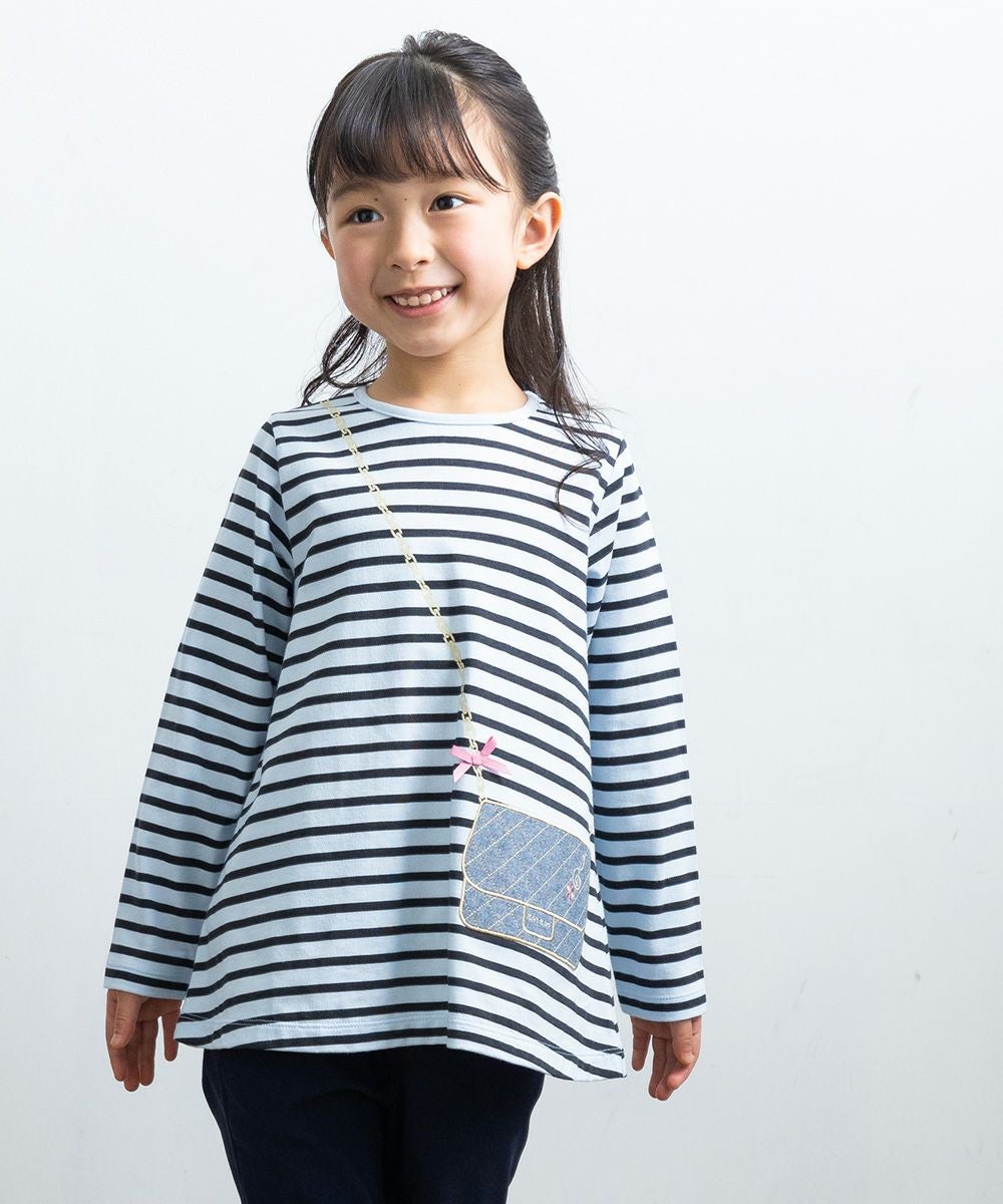 子供服 女の子 綿100％ボーダー柄ポシェットモチーフ付きTシャツ ブルー(61) モデル画像1
