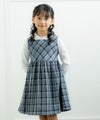 子供服 女の子 チェック柄ギャザーワンピース ネイビー(06) モデル画像全身