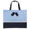 子供服 女の子 リボン付き音符刺繍トートバッグ ブルー(61) 正面