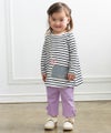 ベビー服 女の子 ベビーサイズ綿100％ボーダー柄Tシャツ オフホワイト(11) モデル画像全身