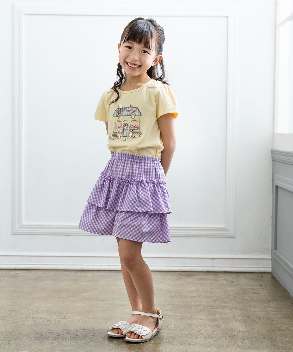 ベビー服 女の子 綿100％お花＆おうち刺繍Tシャツ イエロー(04) モデル画像全身