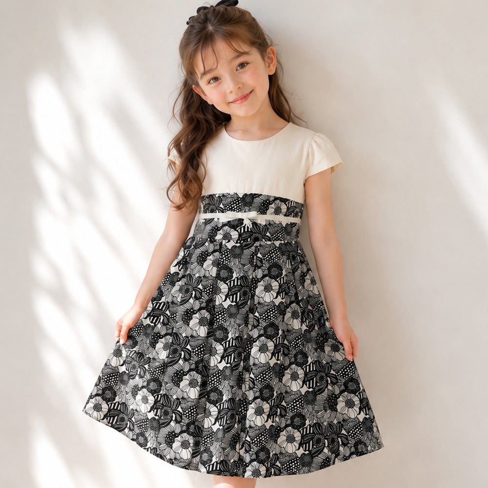 子供服 女の子 結婚式　発表会　誕生日　リボンつき花柄タック