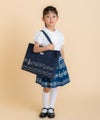 子供服 女の子 音符プリントトートバッグ ネイビー(06) モデル画像2