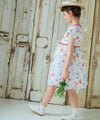 子供服 女の子 花柄 リボン ワンピース オフホワイト(11) モデル画像2