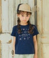 ベビー服 女の子 綿100％ 音楽会 ＆ リボン お花 刺繍 Tシャツ ネイビー(06) モデル画像全身