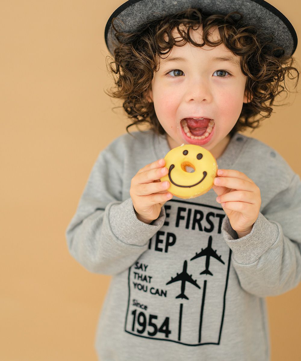 ベビー服 男の子 飛行機 ロゴプリント トレーナー 杢ｸﾞﾚｰ(92) モデル画像アップ