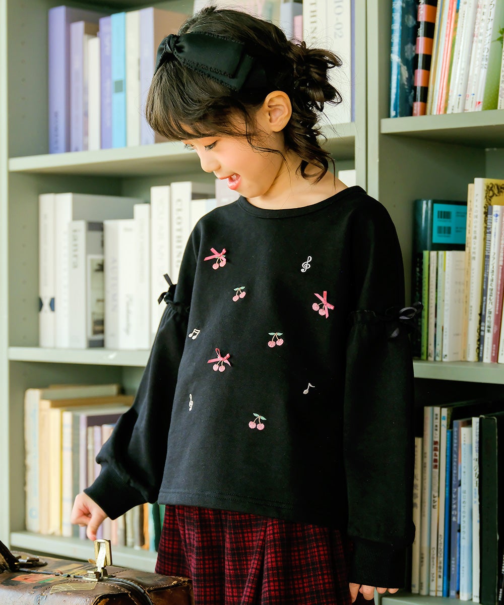 ベビー服 女の子 キッズ ドドラー ジュニア 袖リブ フリル さくらんぼ リボン 音符 刺繍 ブラック(00) モデル画像アップ