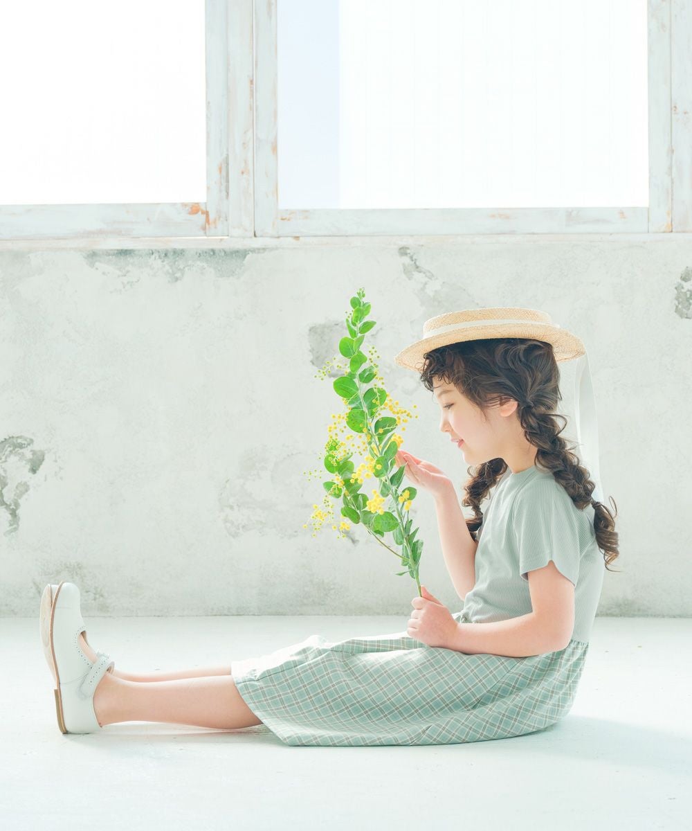 子供服 女の子 チェック柄＆飾りボタン付き　ワンピース グリーン(08) モデル画像3