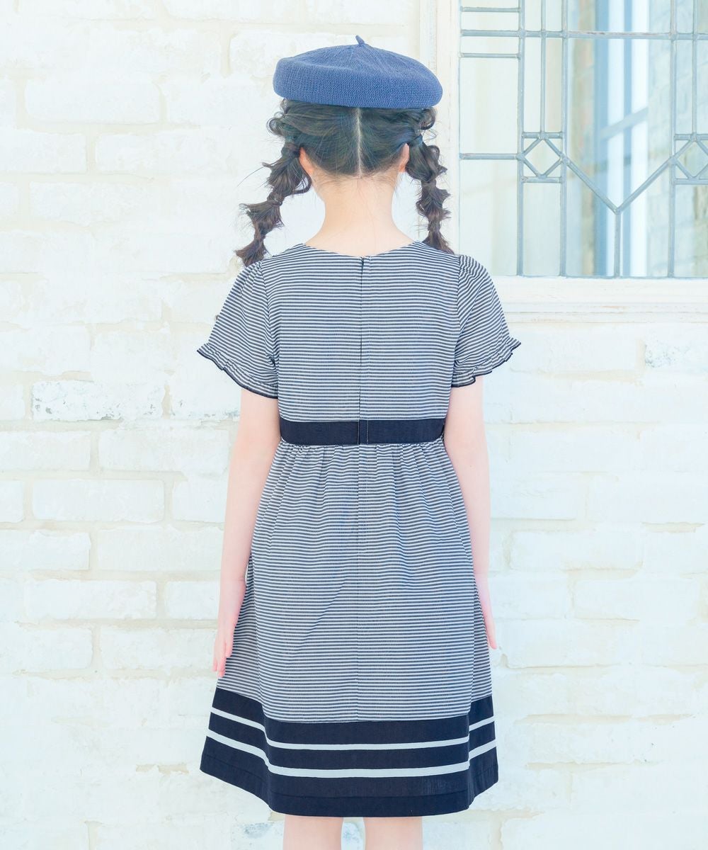 子供服 女の子 発表会 結婚式 ボーダー柄 フリル袖 ワンピース ネイビー(06) モデル画像2
