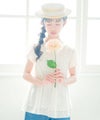 子供服 女の子 花柄レース Aライン Tシャツ オフホワイト(11) モデル画像アップ