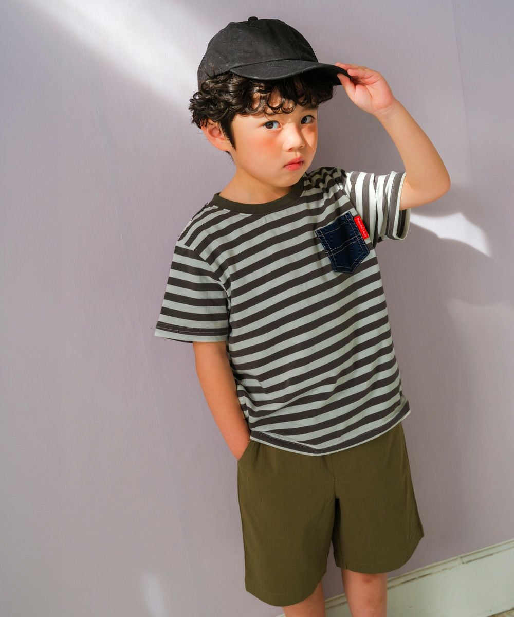 ベビー服 男の子 ポケット付 ロゴ ボーダー Tシャツ 白×グレー(19) モデル画像アップ