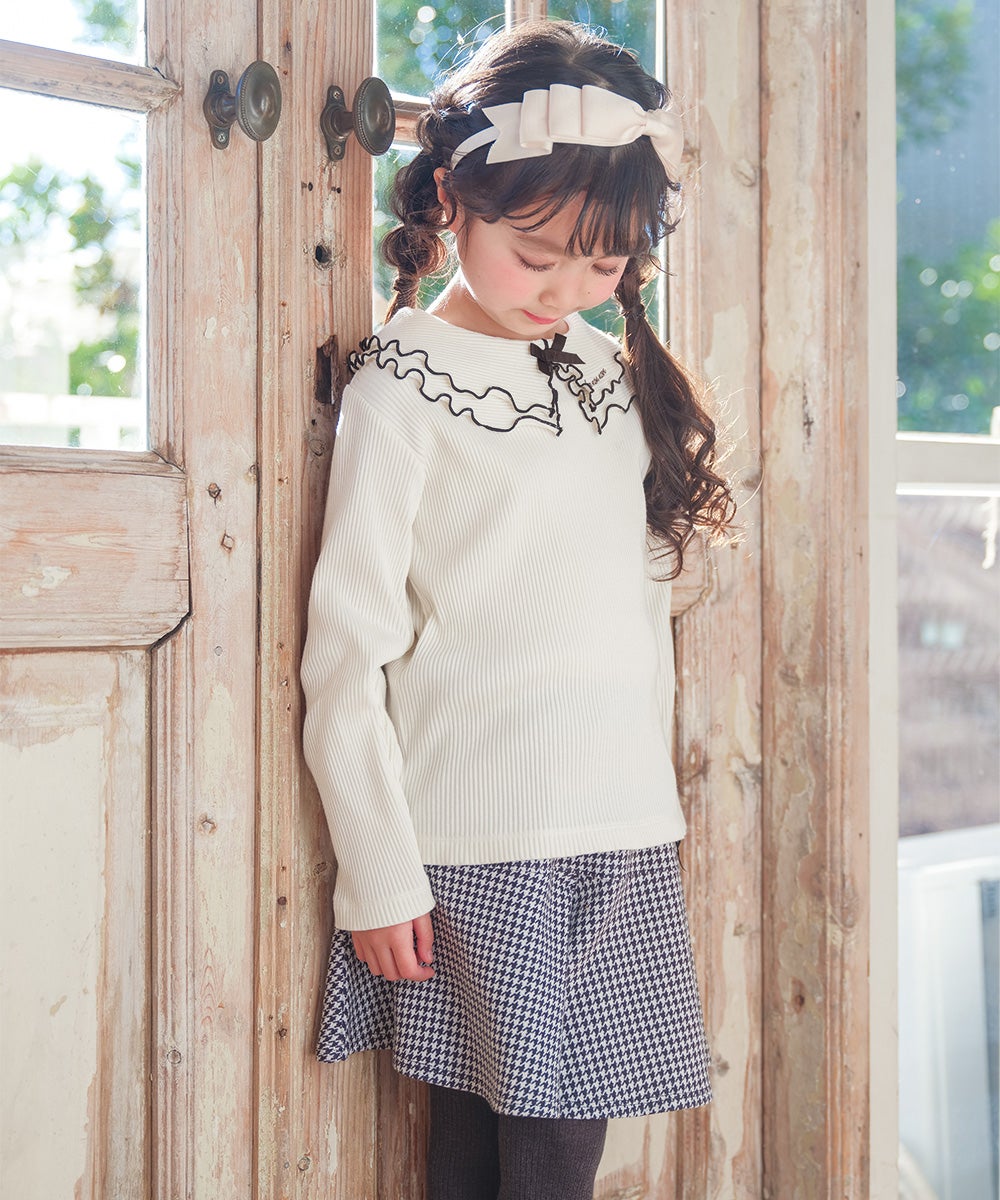 子供服 女の子 こども服 キッズ リブ フリル メロウ リボン ブランドロゴ 襟付き オフホワイト(11) モデル画像全身