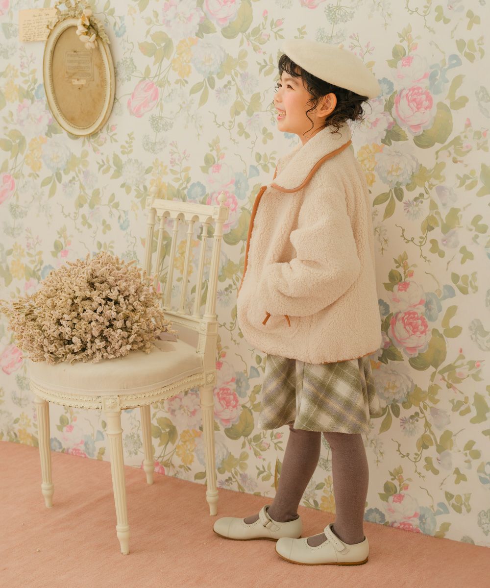 子供服 女の子 チェック柄 フレアシルエット キュロットパンツ グリーン(08) モデル画像3