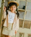 子供服 女の子 バッグ＆シューズ柄プリント 長袖Tシャツ オフホワイト(11) モデル画像全身