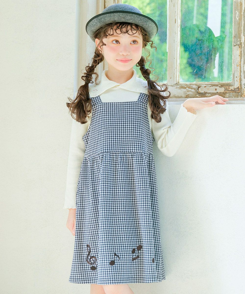 ベビー服 女の子 千鳥柄 音符刺繍 ワンピース ホワイト×ブラック(10) モデル画像13