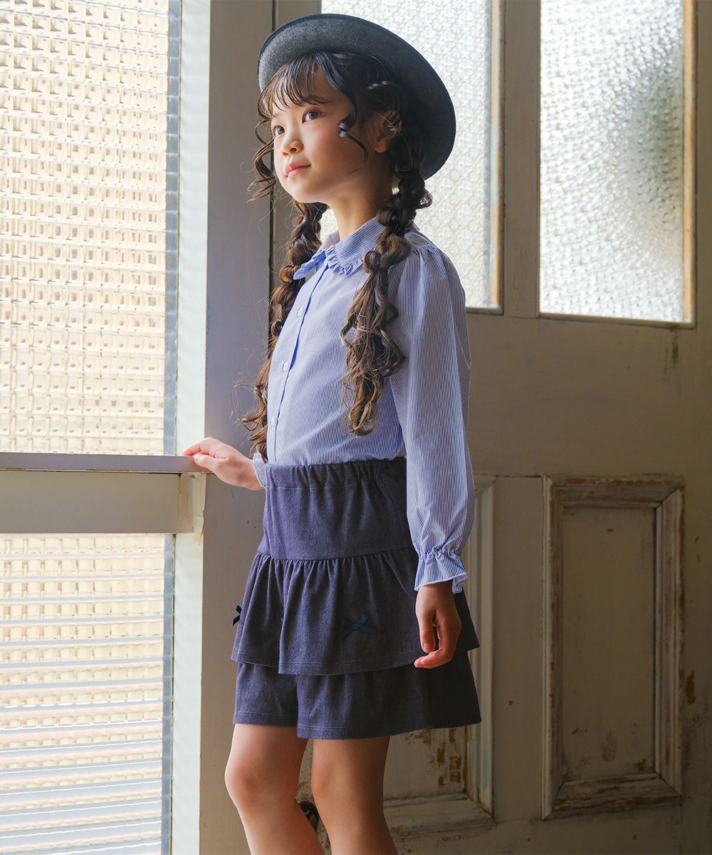 子供服 女の子 ストライプ柄 フリル襟付き ブラウス ブルー(61) モデル画像1