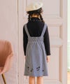 子供服 女の子 子ども服 こども キッズ ジュニア 音符刺繍 ボタン襟付き タートルネック リブ カットソー ブラック(00) モデル画像全身