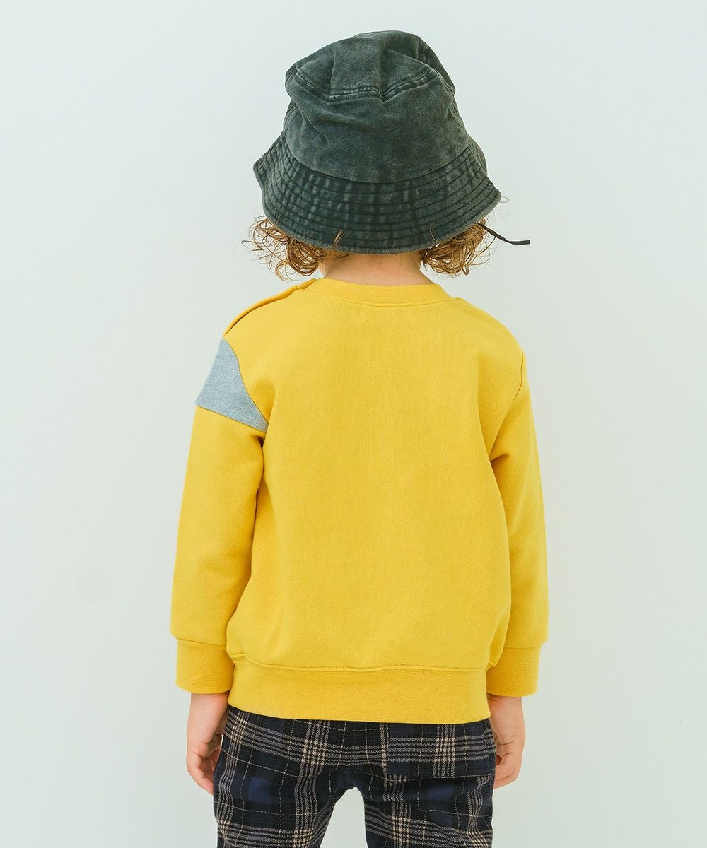ベビー服 男の子 電車ワッペンつき 裏毛トレーナー イエロー(04) モデル画像2