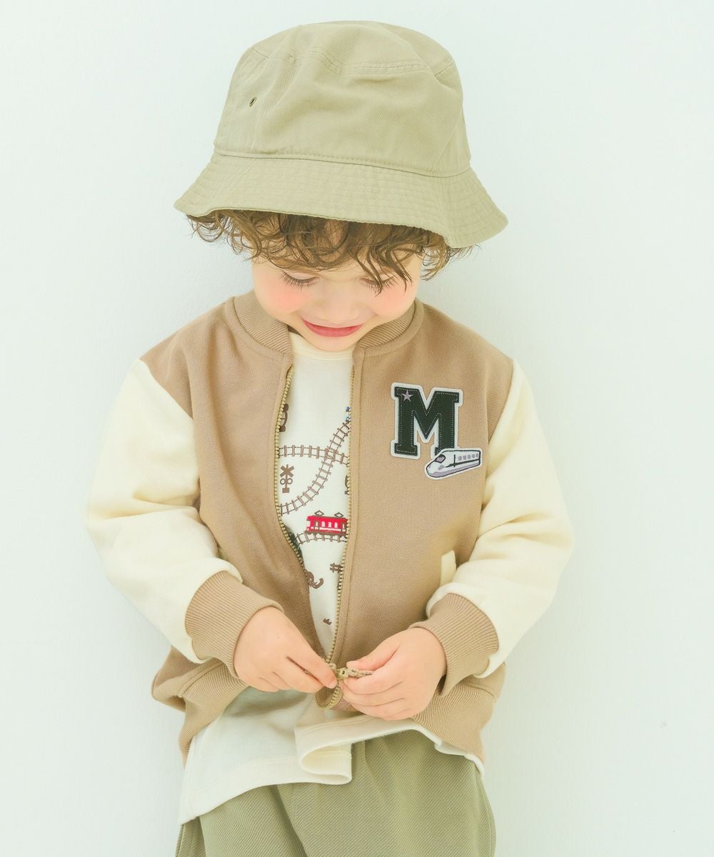 ベビー服 男の子 ロゴ 電車ワッペン ジップアップ 裏毛ジャケット ベージュ(51) モデル画像アップ