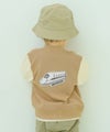 ベビー服 男の子 ロゴ 電車ワッペン ジップアップ 裏毛ジャケット ベージュ(51) モデル画像1