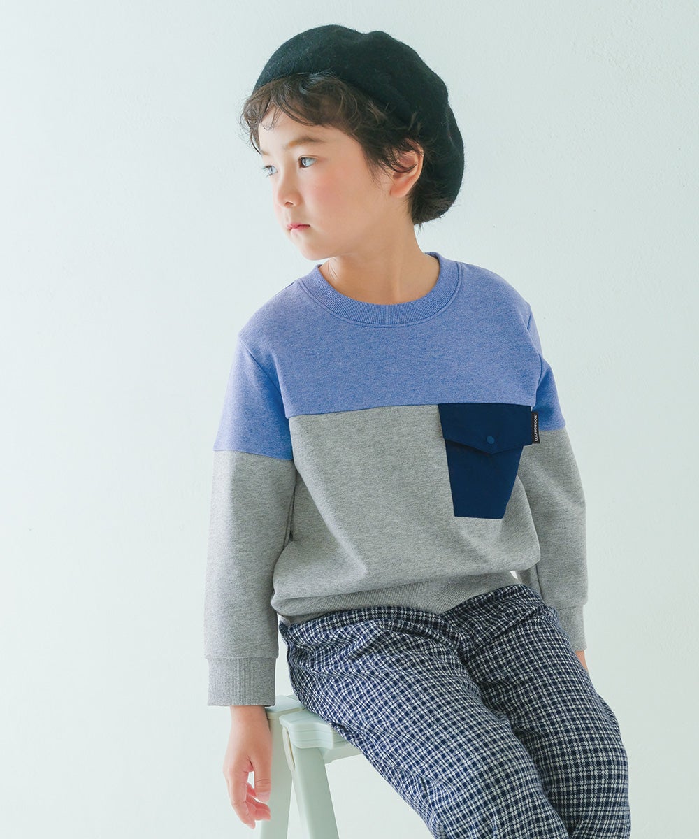 子供服 男の子 バイカラー切り替え ポケットつき 裏毛トレーナー ブルー(61) モデル画像1