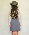 子供服 女の子 千鳥柄 飾りボタン付き フレアースカート ホワイト×ブラック(10) モデル画像2