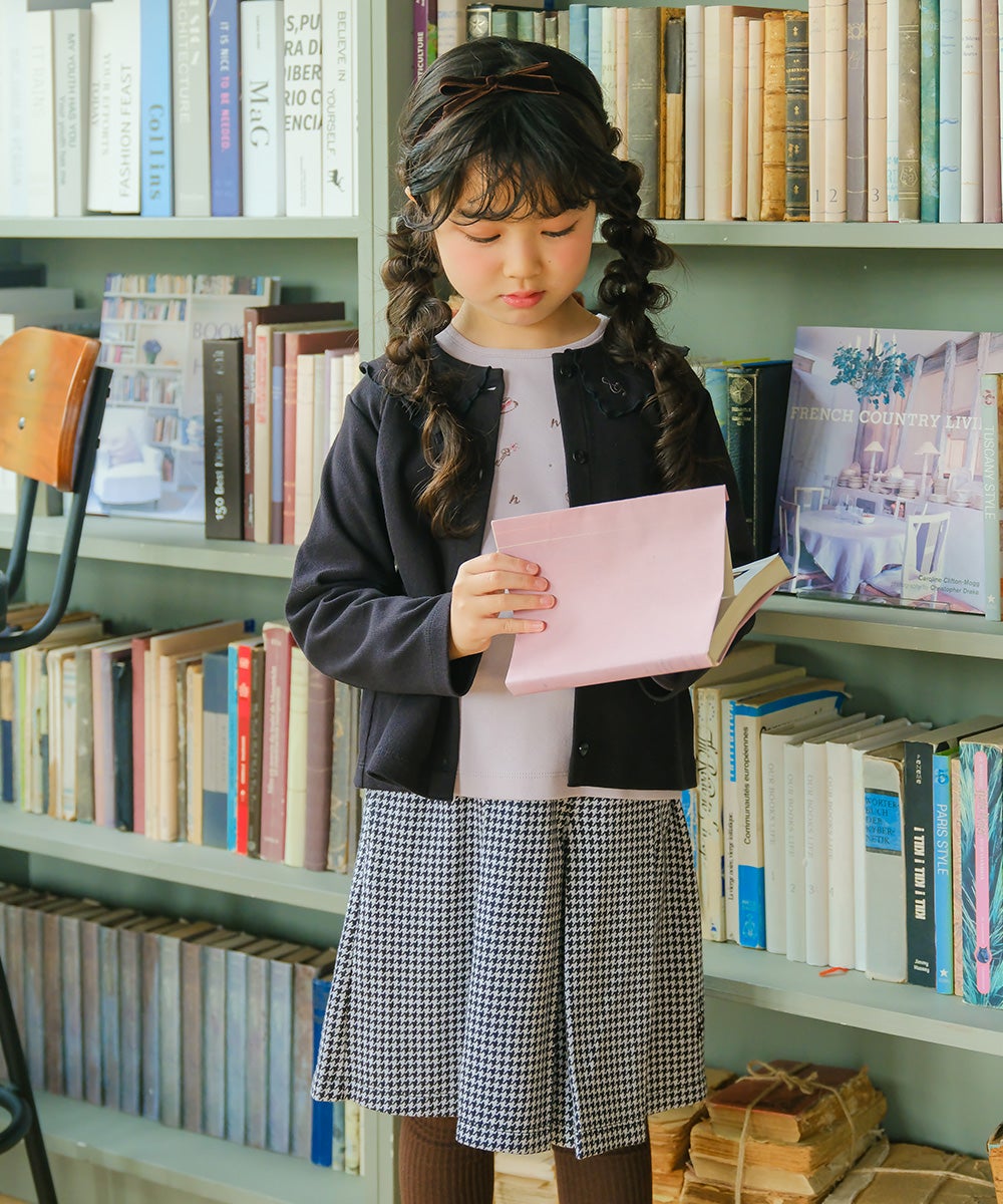 ベビー服 女の子 子ども服 こども服 こども キッズ ジュニア 音符刺繍 フリル襟 ボタン開き リブ ブラック(00) モデル画像1