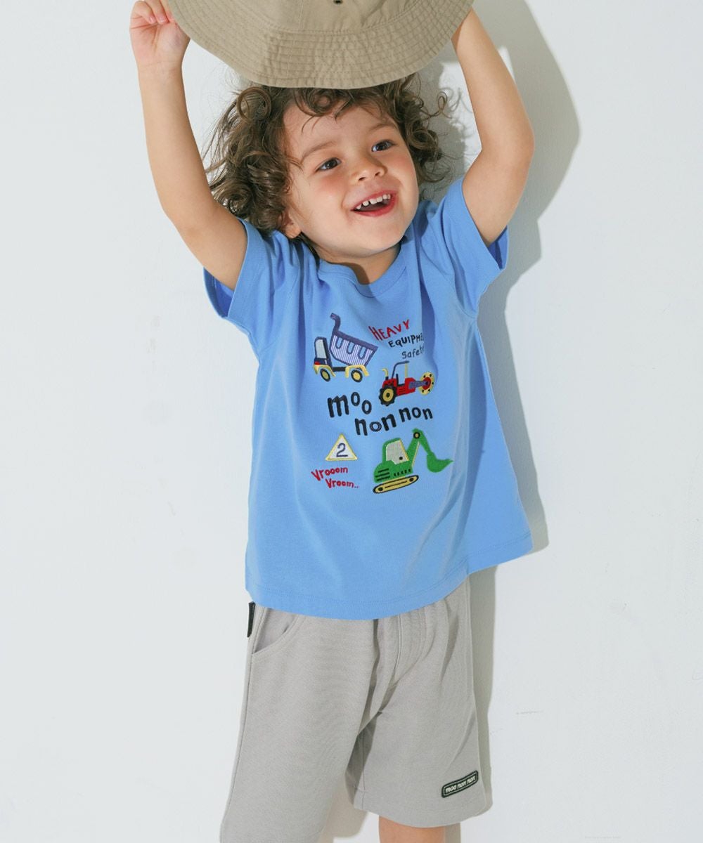 ベビー服 男の子 綿100％ はたらく車 ワッペン ロゴ 刺繍 Tシャツ ブルー(61) モデル画像アップ
