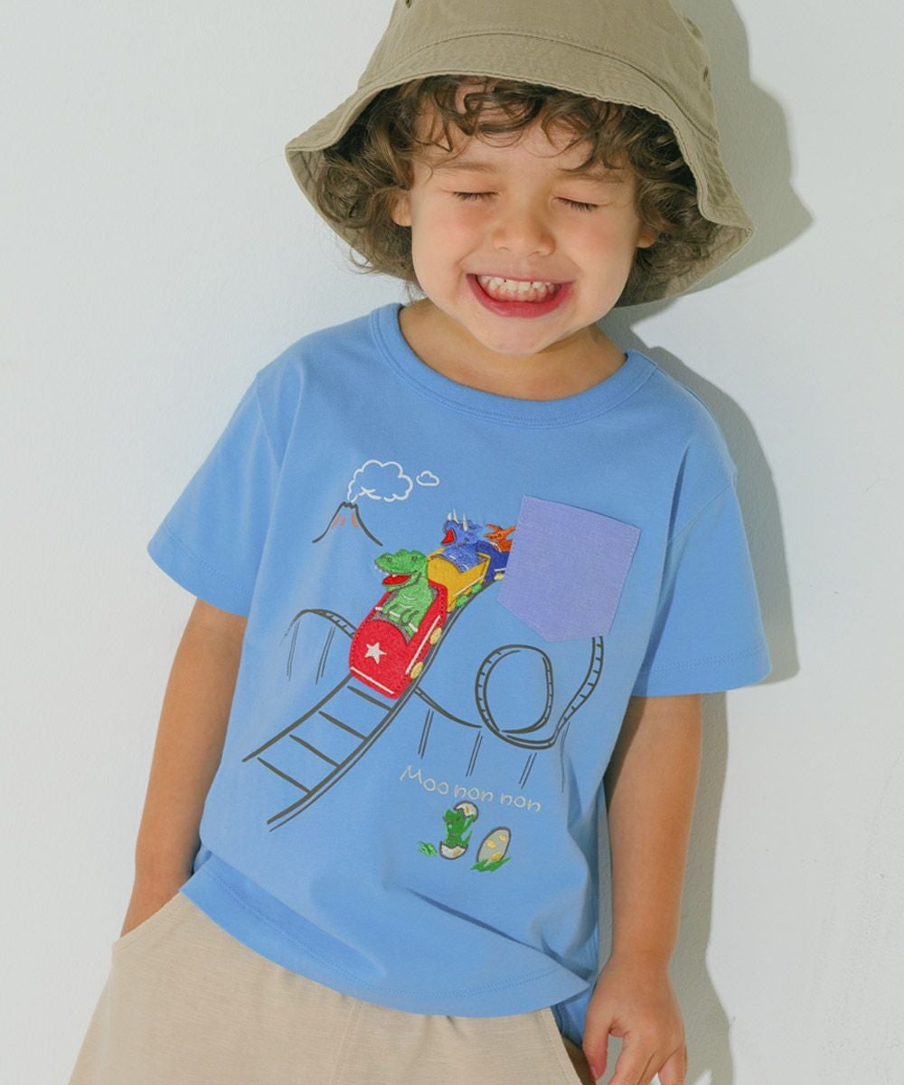 ベビー服 男の子 綿100％ 遊園地 恐竜刺繍 Tシャツ ブルー(61) モデル画像アップ