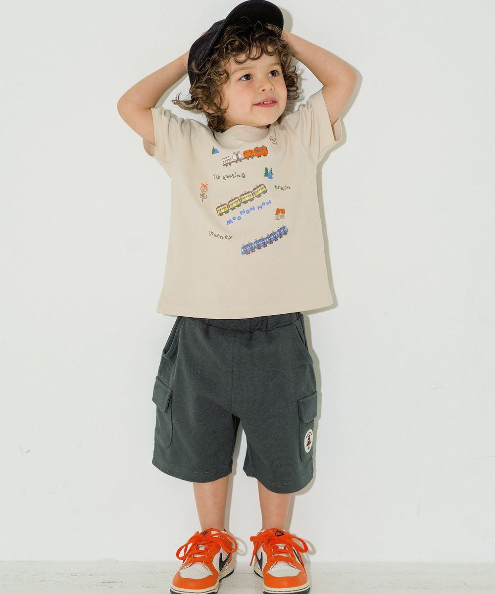 ベビー服 男の子 子ども服 こども キッズ ストレッチ ロボットワッペンつき ウエストゴム ポケット グリーン(08) モデル画像全身