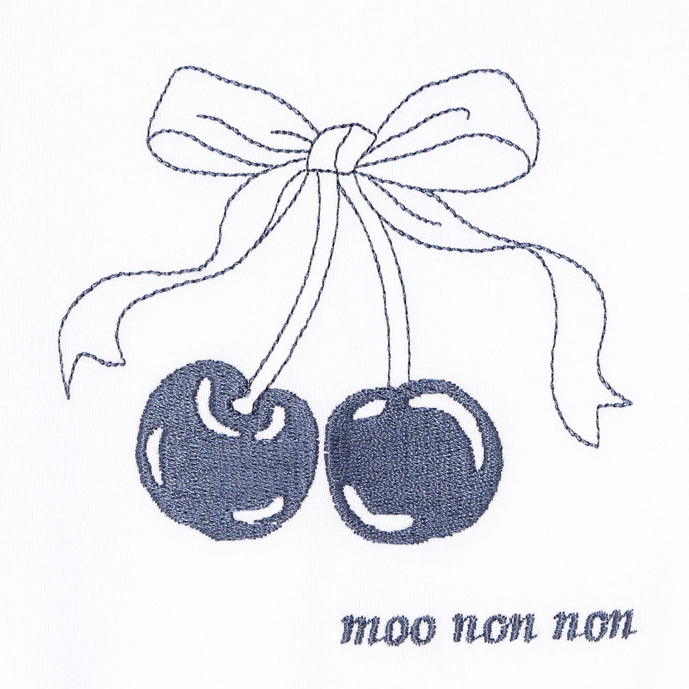 子供服 女の子 チェリー ロゴ刺繍 プリーツ風ドッキングワンピース ネイビー(06) デザインポイント1