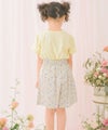 ベビー服 女の子 綿100％ お花 ロゴ刺繍 リボンつきTシャツ オフホワイト(11) モデル画像全身