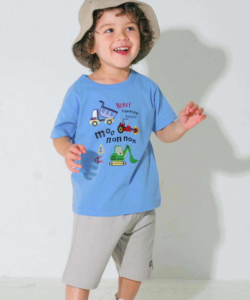 ベビー服 男の子 子ども服 こども キッズ ジュニア　綿100％ ロゴワッペン ウエストゴム ポケットつき グレー(09) モデル画像全身