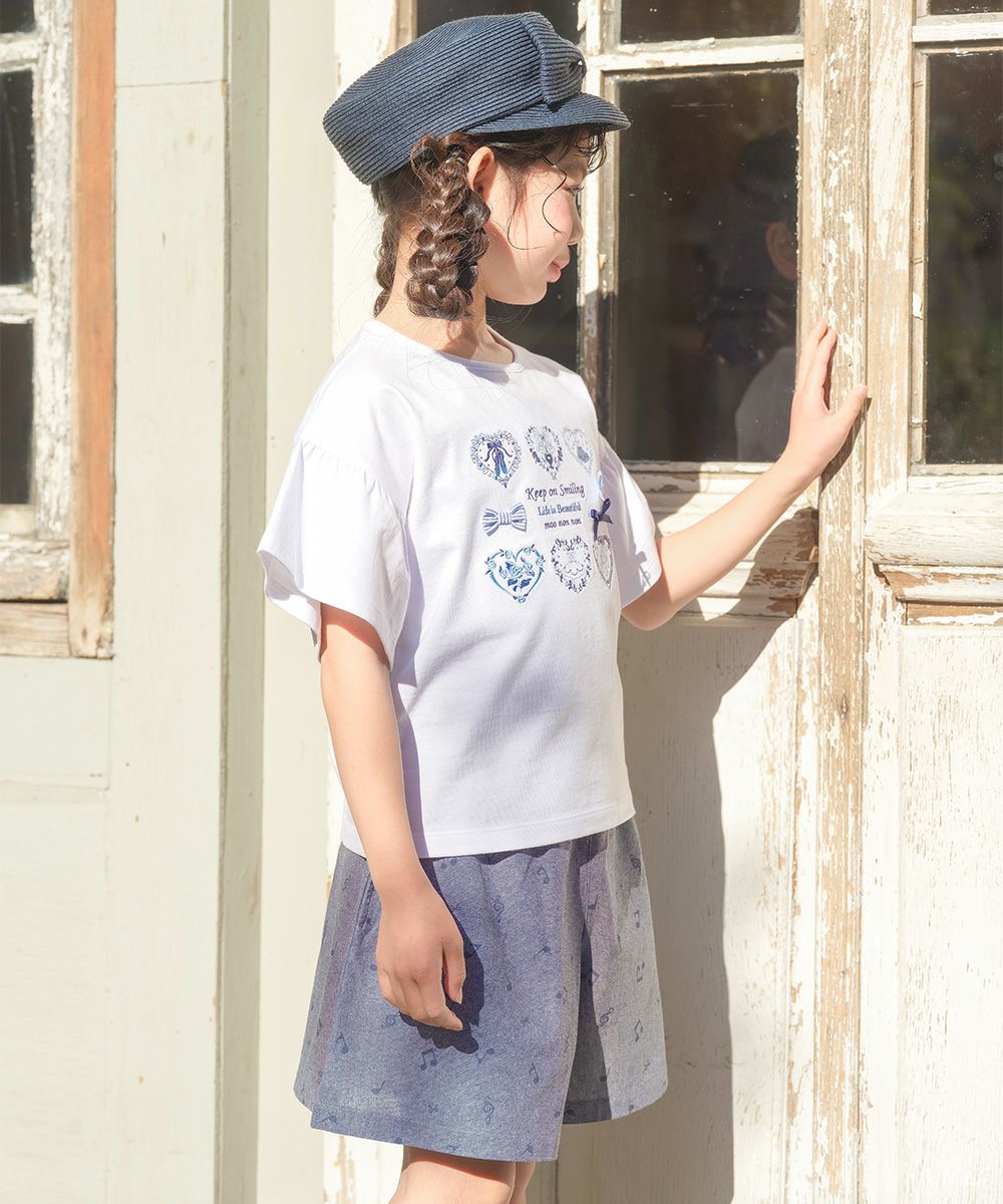 子供服 女の子 綿100％ ロゴハートお花刺繍 リボンTシャツ オフホワイト(11) モデル画像1