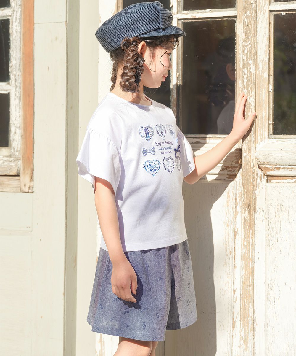 子供服 女の子 オリジナル音符プリント ダンガリーキュロットパンツ ネイビー(06) モデル画像アップ