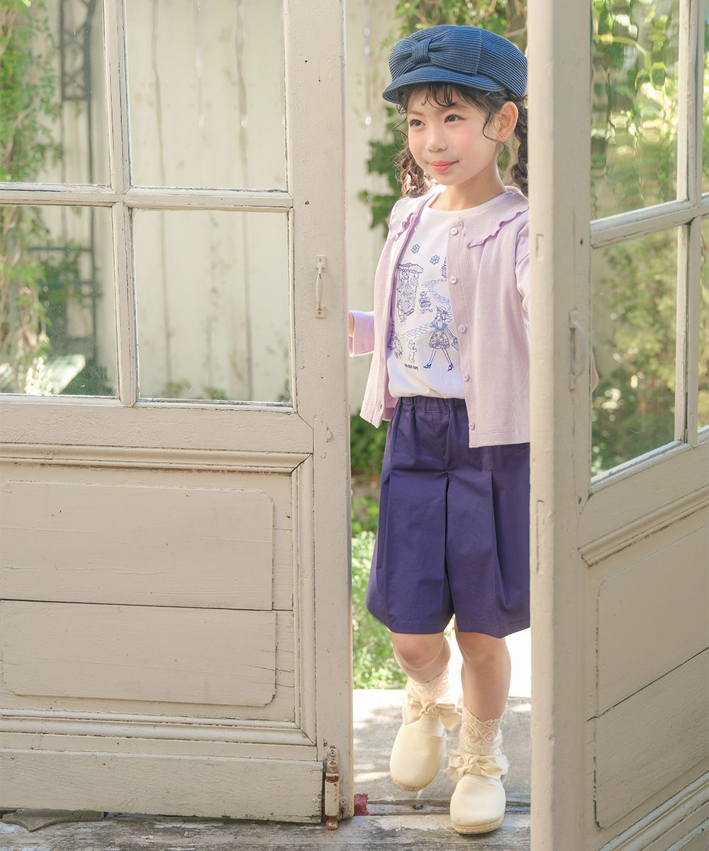 子供服 女の子 ストレッチツイル 音符刺繍 プリーツ キュロットパンツ ネイビー(06) モデル画像4