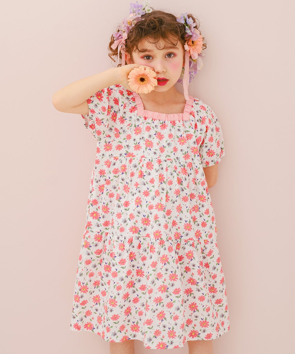 ベビー服 女の子 子ども服 こども キッズ 花柄 スクエアネック Aライン ギャザーワンピース ピンク(02) モデル画像アップ
